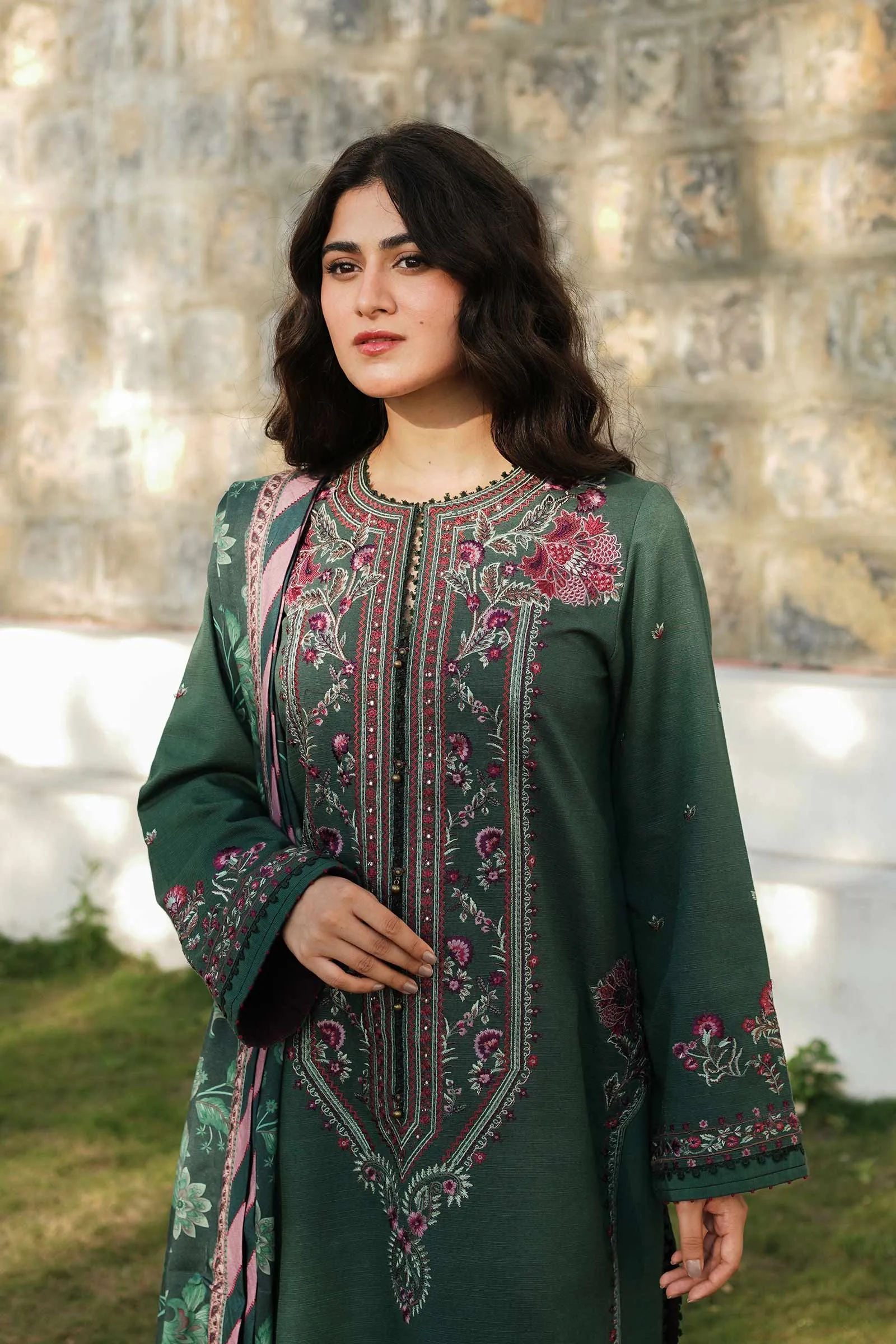 ZW22-1A | Zara Shahjahan Coco Winter Collection 2022 | Unstitched Embroidered Khaddar Linen  Suits